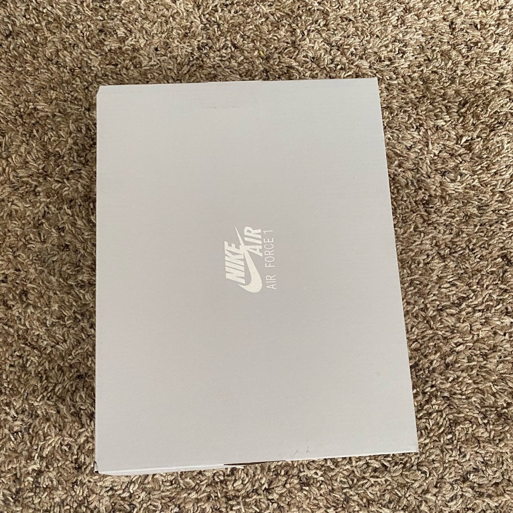 Nike Air Force box